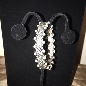 Silver & black stretch bracelet